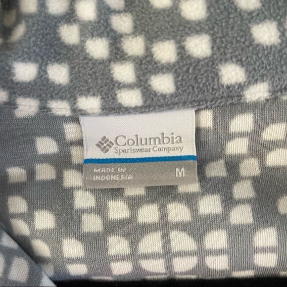Columbia Gray & White with Pink Detail Ling Sleeve Fleece Three Quarter Zip Up - Picture 7 of 7